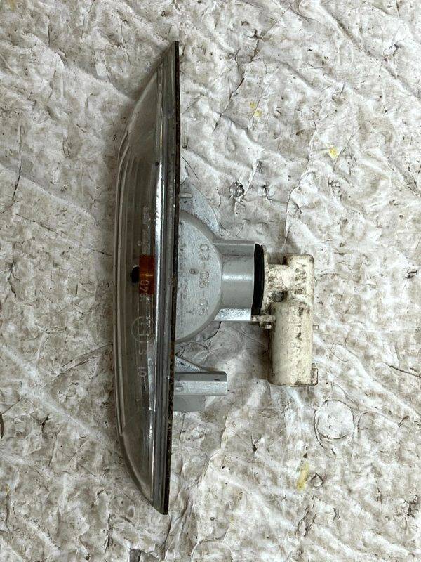 BMW 1 3 Series E81 E82 E87 E88 Right Additional Turn Indicator Lamp 63136932997 178507815441 7