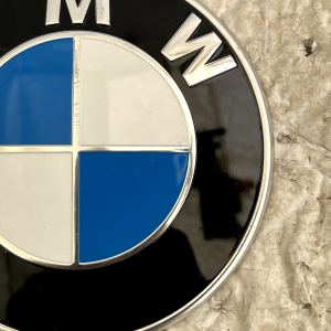 BMW 2 Series F46 Front Emblem Badge Logo 7288752 Genuine - Image 4