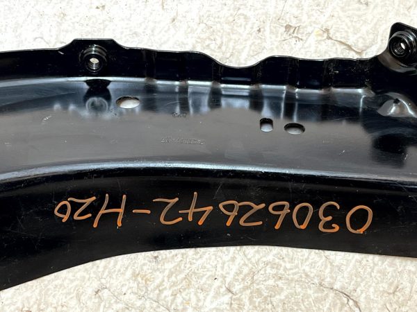 BMW 3 G20 Front Right Side Quarter Panel Bracket 7466036 Genuine 178450249621 8