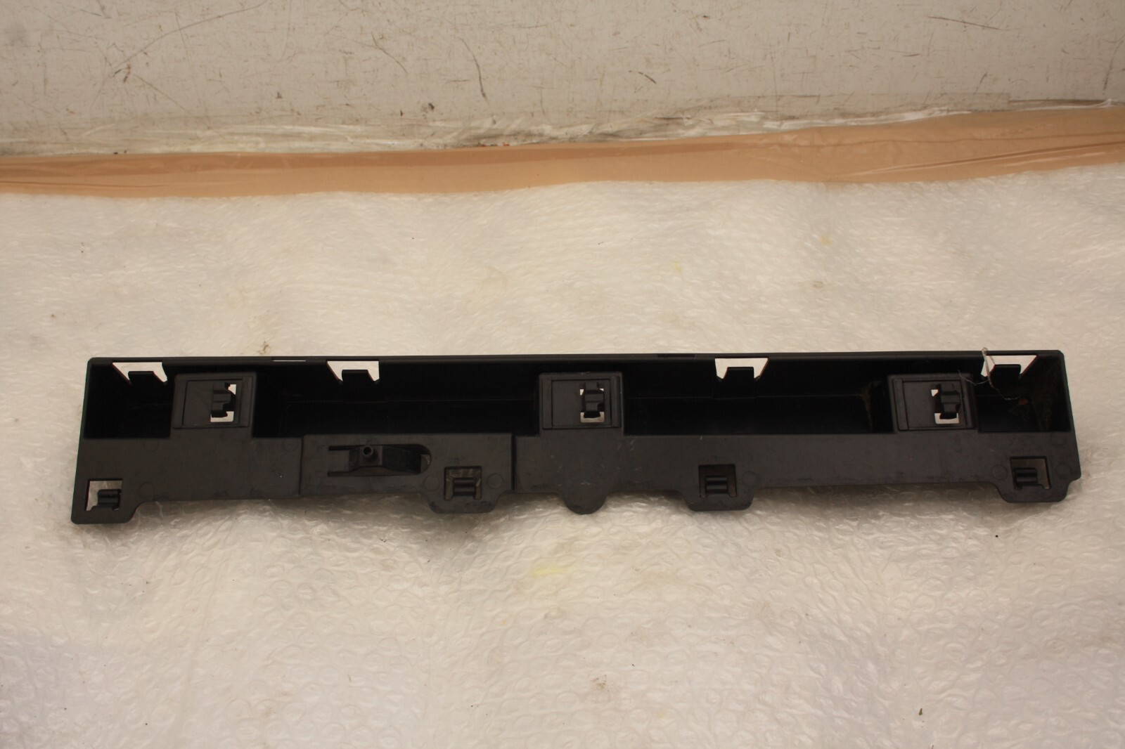 BMW 4 Series F36 M Sport Left skirt Sill Holder Bracket 2014 TO 2021 51777320205