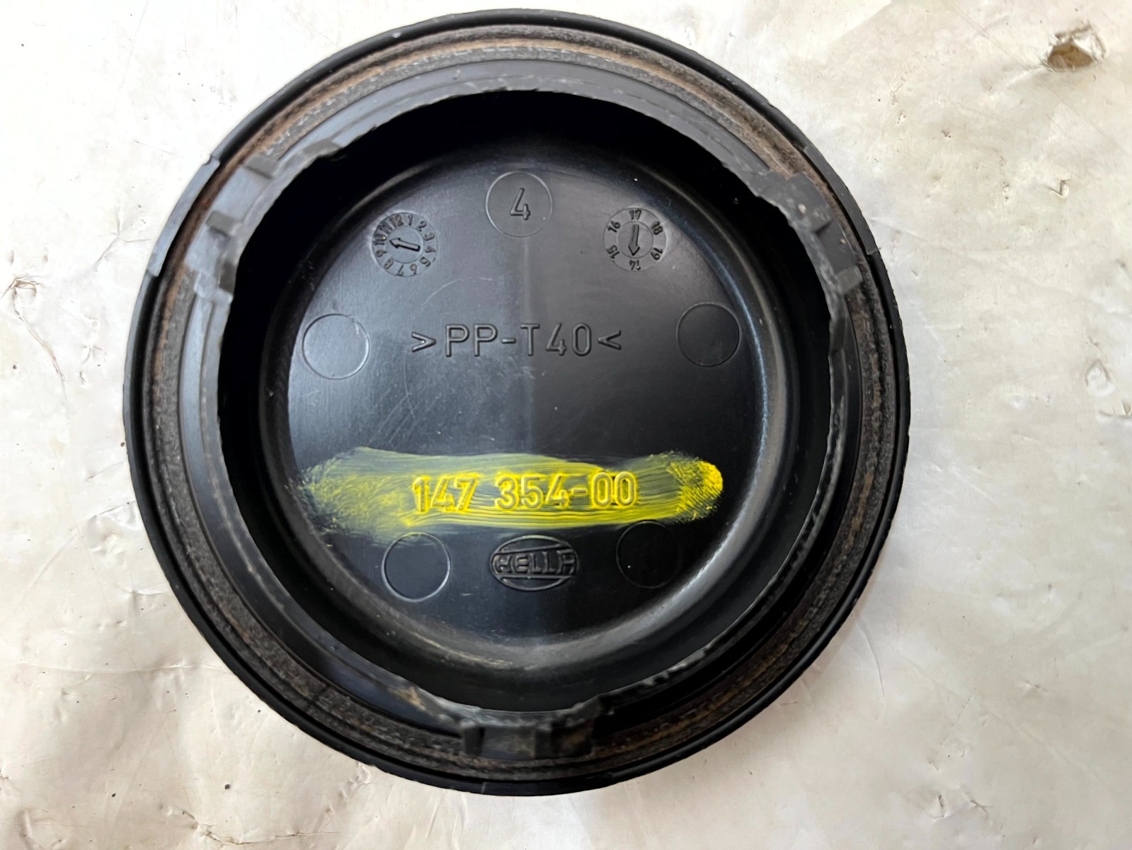 BMW 5 Series F10 F11 Headlight Dust Cover Cap 14735400 Genuine