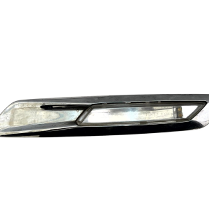 BMW 5 Series F10 Front Right Wing Turn Signal Indicator 10-13 01038702 Genuine - Image 1