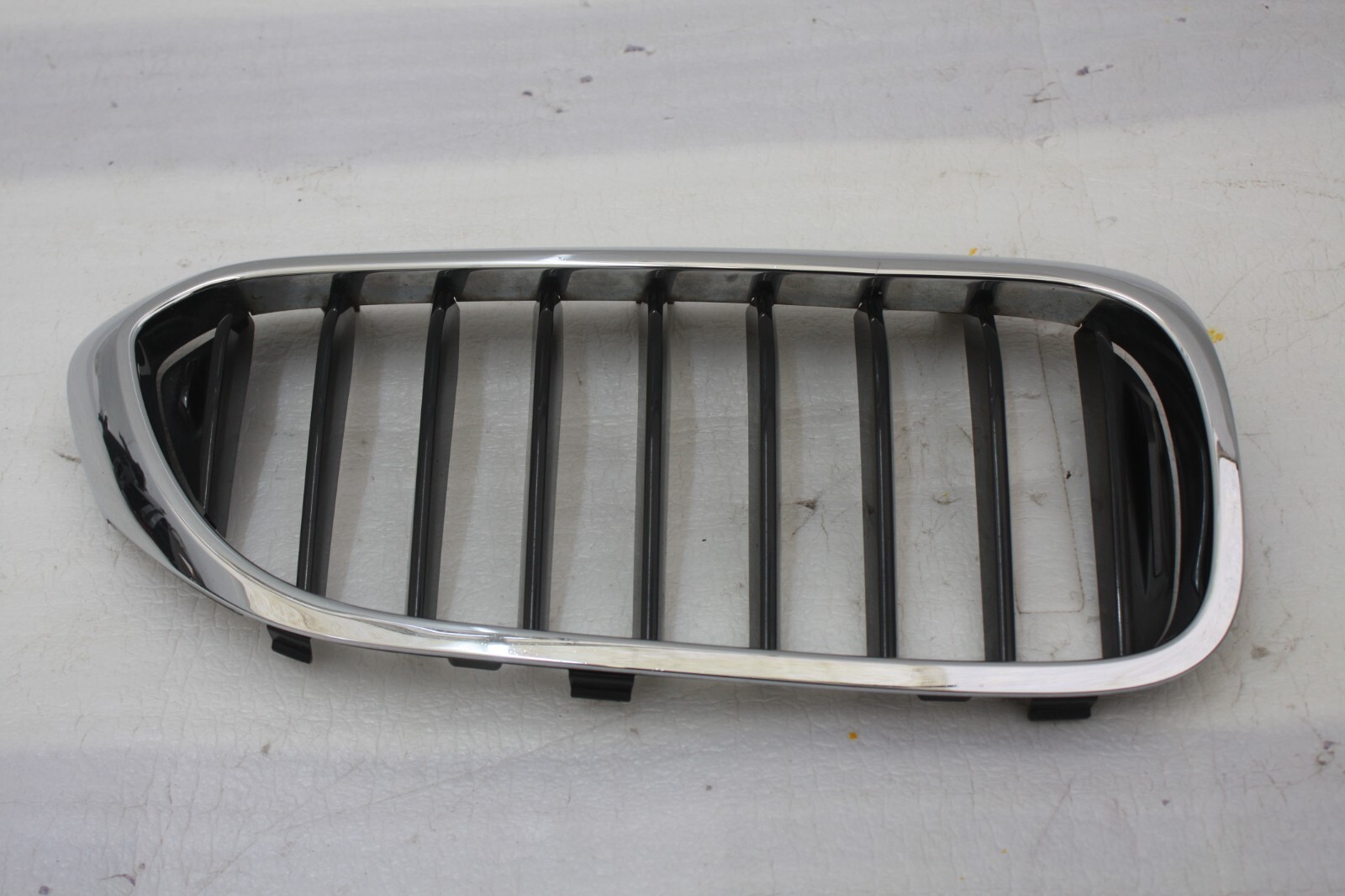 BMW 5 Series G30 G31 Front Bumper Right Kidney Grill 2017-2020 8070470 *DAMAGED*