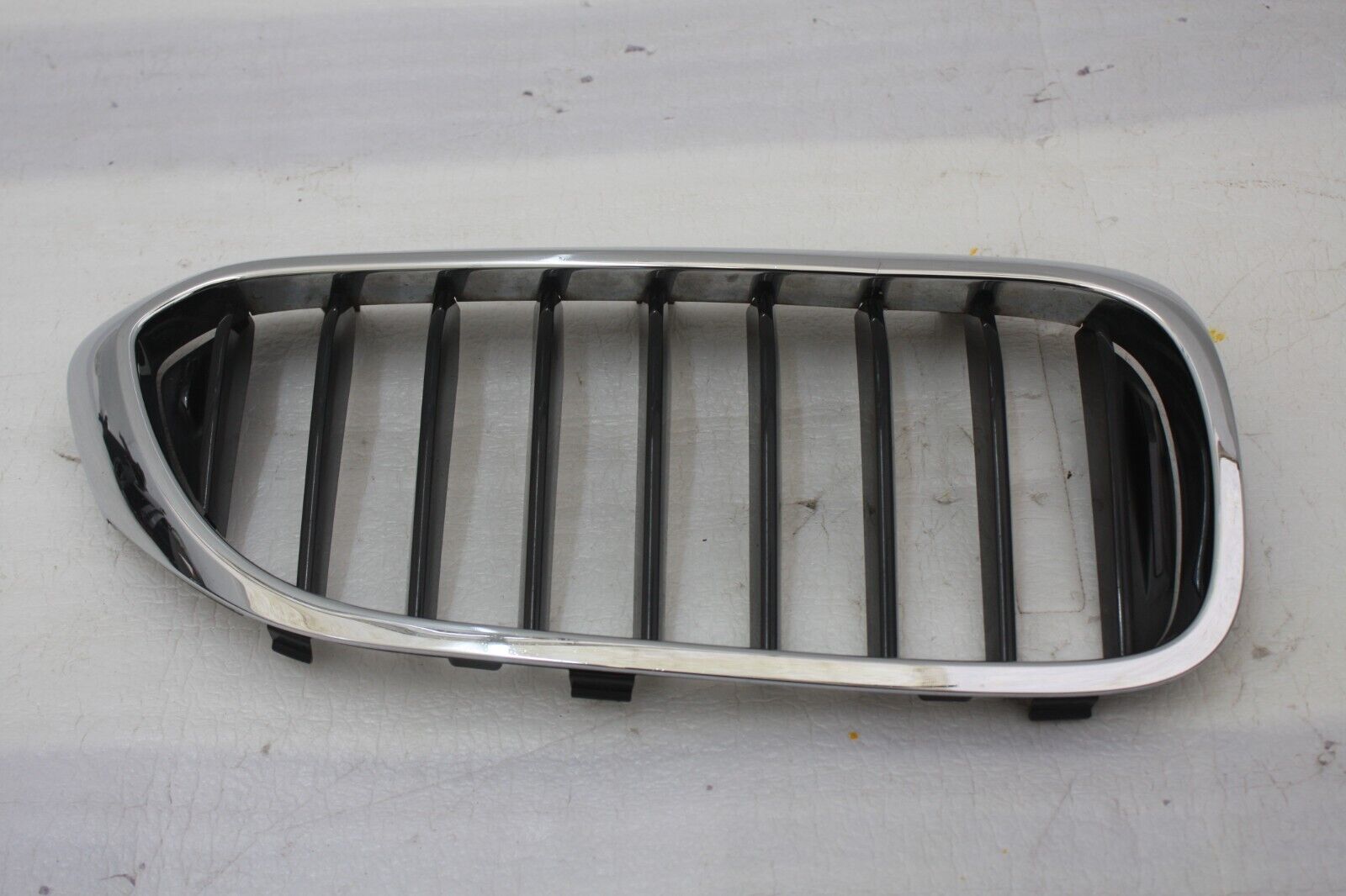 BMW 5 Series G30 G31 Front Bumper Right Kidney Grill 8070470 Genuine *DAMAGED*