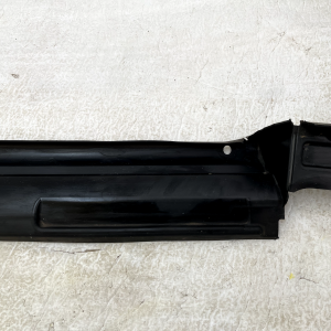 BMW 5 Series G30 G31 Front Lower Radiator Support Air Duct 2017-2020 51747383846 - Image 12