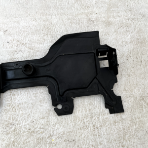 BMW 5 Series G30 G31 Front Lower Radiator Support Air Duct 2017-2020 51747383846 - Image 7