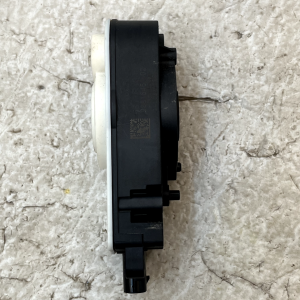 BMW 5 Series G30 G31 HVAC Air Intake Flap Actuator Motor 5811R1000 Genuine - Image 5