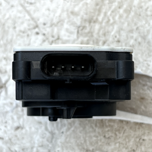 BMW 5 Series G30 G31 HVAC Air Intake Flap Actuator Motor 5811R1000 Genuine - Image 7