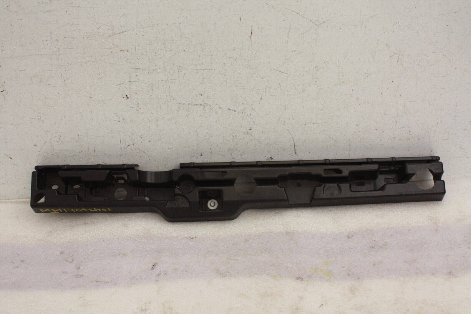 BMW 5 Series G30 G31 Right Side Skirt Bracket 51777387346 Genuine 176590091251