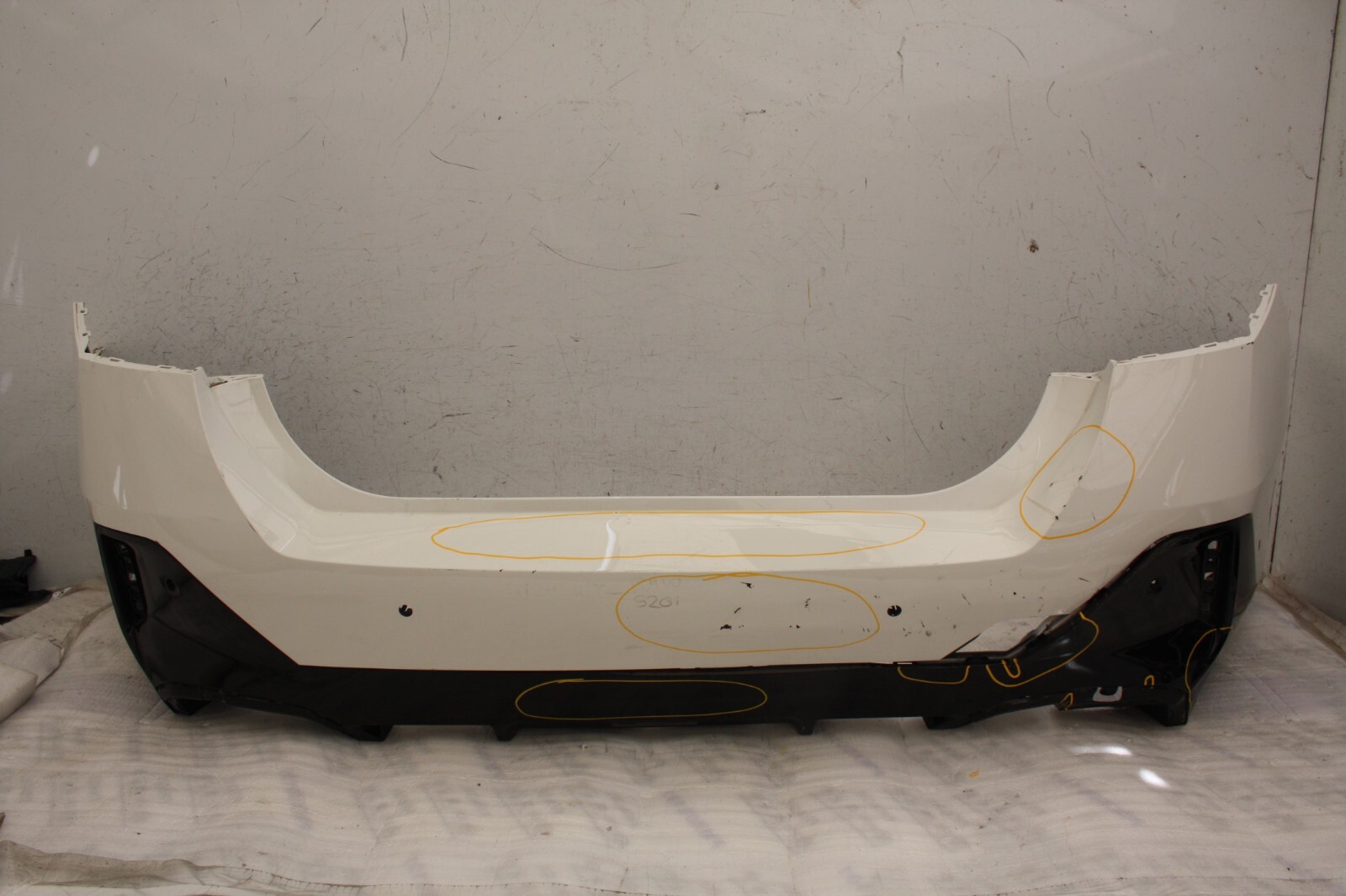 BMW 5 Series G60 M Sport Rear Bumper 2024 ON 51128084713 Genuine *DAMAGED*