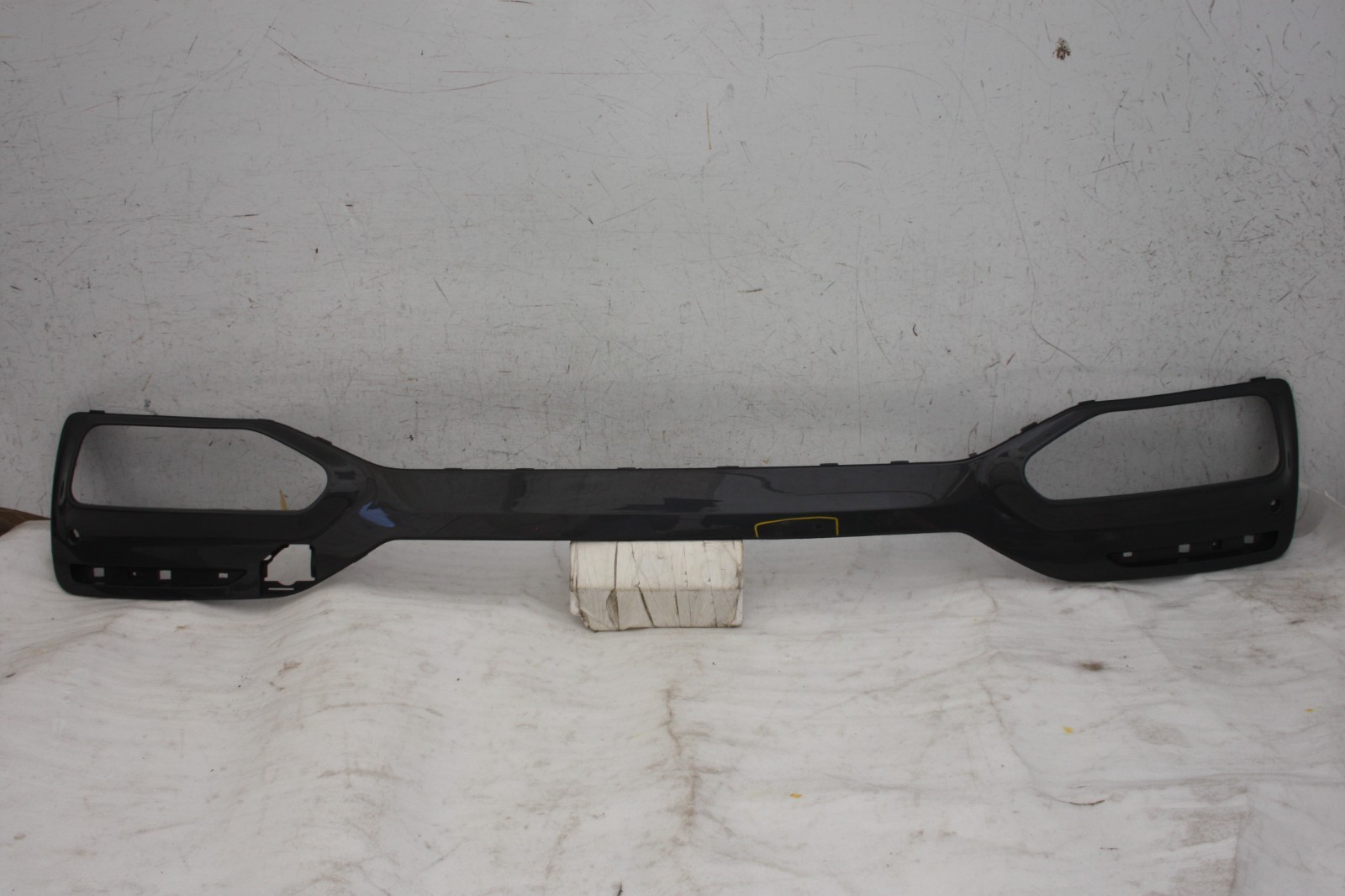 BMW 7 Series G11 G12 M Sport Rear Bumper Diffuser 2019-2022 Genuine *DAMAGED*