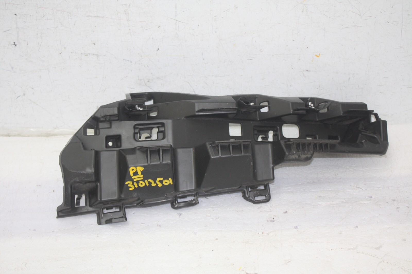 BMW IX I20 MRear Bumper Right Side Bracket 51129878962 Genuine