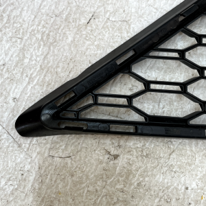 BMW X2 F39 Front Bumper Right Side Grill 2018 TO 2024 8069098 Genuine - Image 10