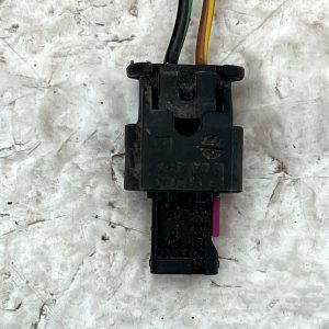 BMW i3 2 Pin Wiring Loom Harness Plug Connector 1-1670916-1 Genuine - Image 4