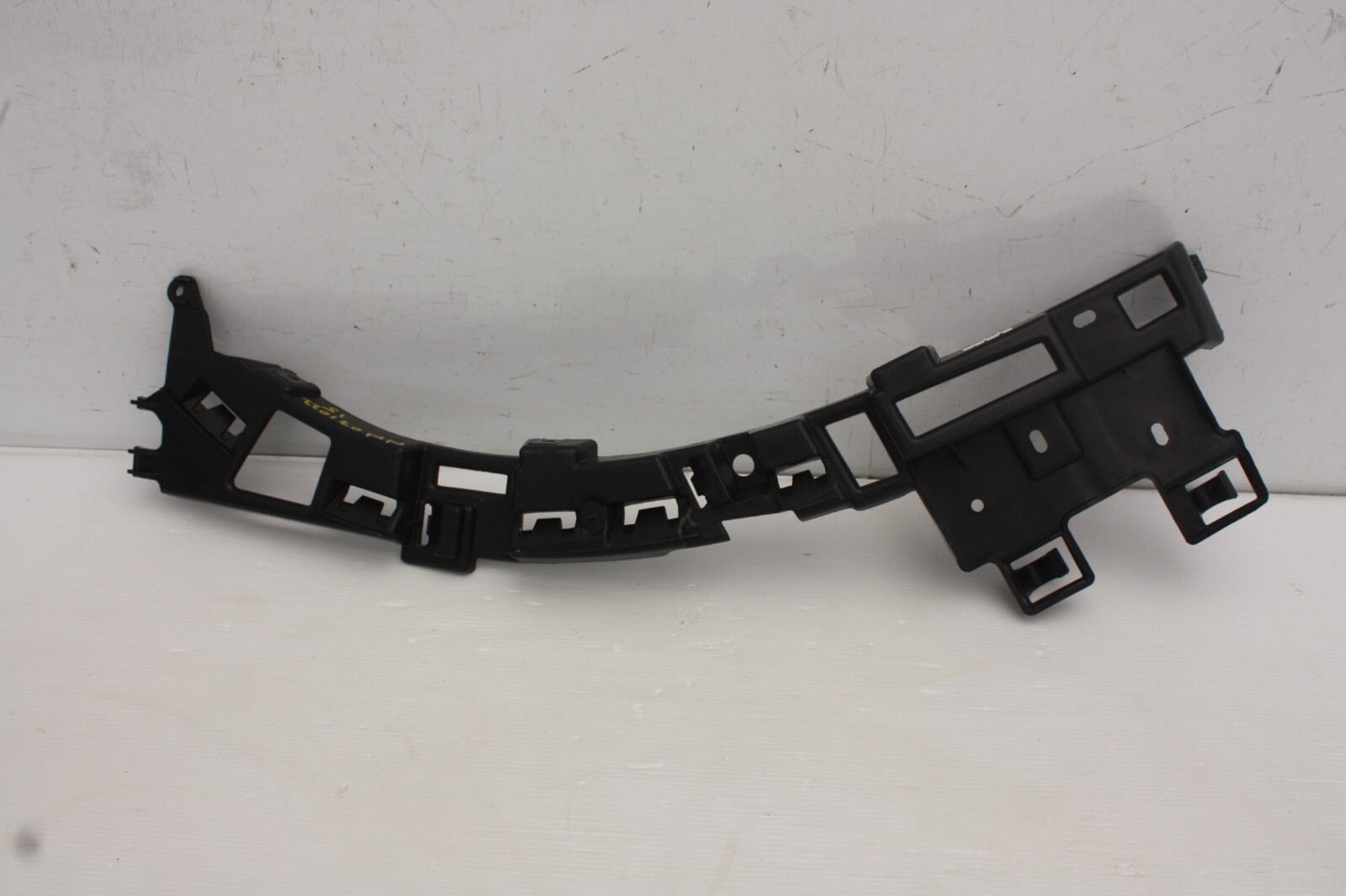 Citroen Berlingo Front Bumper Left Support Bracket 2018-2024 9816768880 Genuine