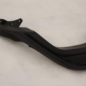 Ford Focus ST Line Rear Bumper Lower Section 2018 ON JX7B-17D781-T *DAMAGED* - Image 14