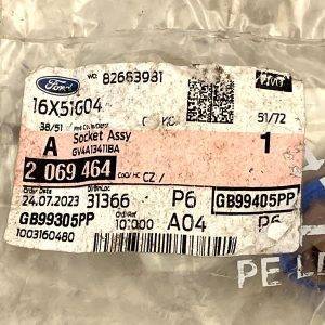 Ford Kuga MK2 Front Parking Light Bulb Socket GV4A-13411-BA Genuine - Image 10