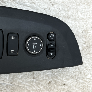 Honda CR-V Front Right Electric Window Control Switch 2018 - 2023 M64590 Genuine - Image 3