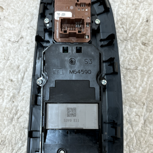 Honda CR-V Front Right Electric Window Control Switch 2018 - 2023 M64590 Genuine - Image 9