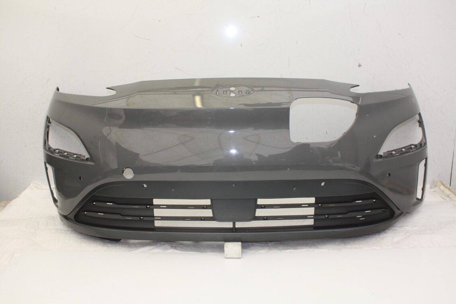 Hyundai Kona Electric Front Bumper 2021 TO 2024 86511 K4AA0 Genuine DAMAGED 176594579321