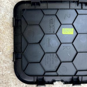 Hyundai Tucson NX4 Rear Right Tailgate Lamp Cover 2020-2024 81714-N7000 Genuine - Image 7