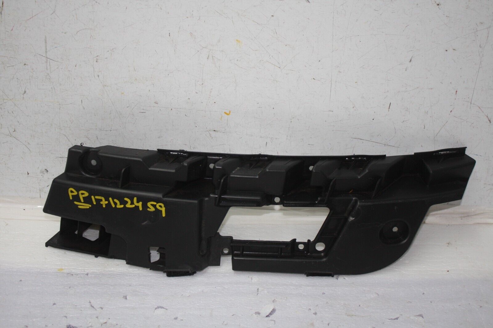 Jaguar F Pace Front Bumper Left Bracket 2016 ON HK83-17C863-AA Genuine *DAMAGED*