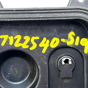 Jaguar XJ X351 Rear Headlight Dust Cap Cover 2010 TO 2015 89351150 Genuine - Image 10