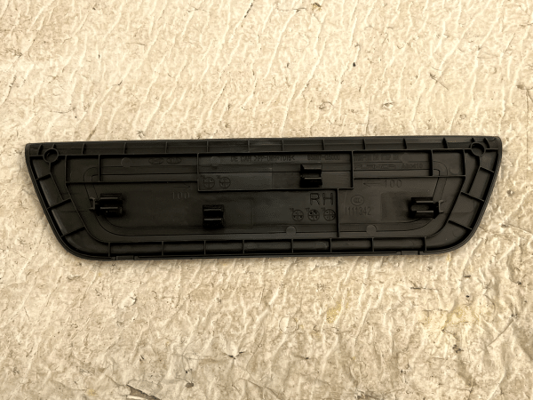 Kia Niro Rear Right Sill Trim Cover 2016 TO 2019 85887 G5000 Genuine 178507815481 5