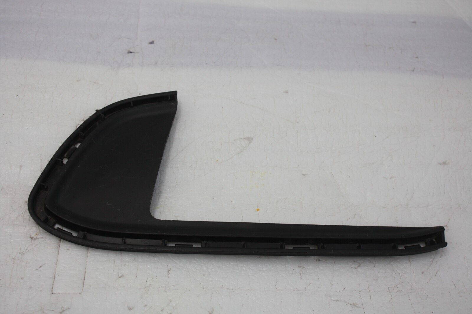 Kia Sportage Front Bumper Left Side Grill Trim 2018 TO 2022 86353-F1600 Genuine