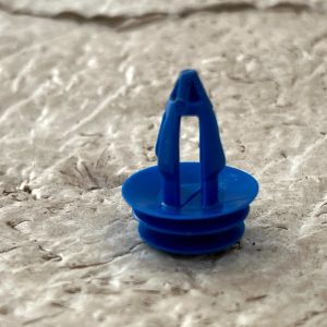 LR Range Rover Evoque Wheel Arch Molding Trim Mounting Clip LR027255 Genuine - Image 6