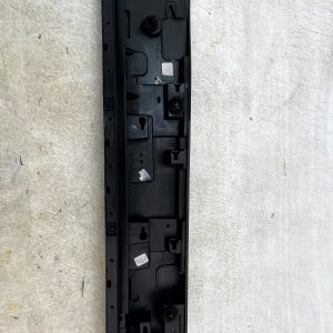 LR Range Rover L460 Rear Left Door Moulding Trim 2022 ON M8E2-274A49-CG Genuine - Image 7
