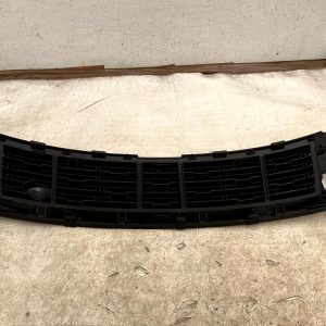 LR Range Rover Vogue L460 Front Bumper Upper Grill 2022 ON M8E2-8200-A Genuine - Image 6