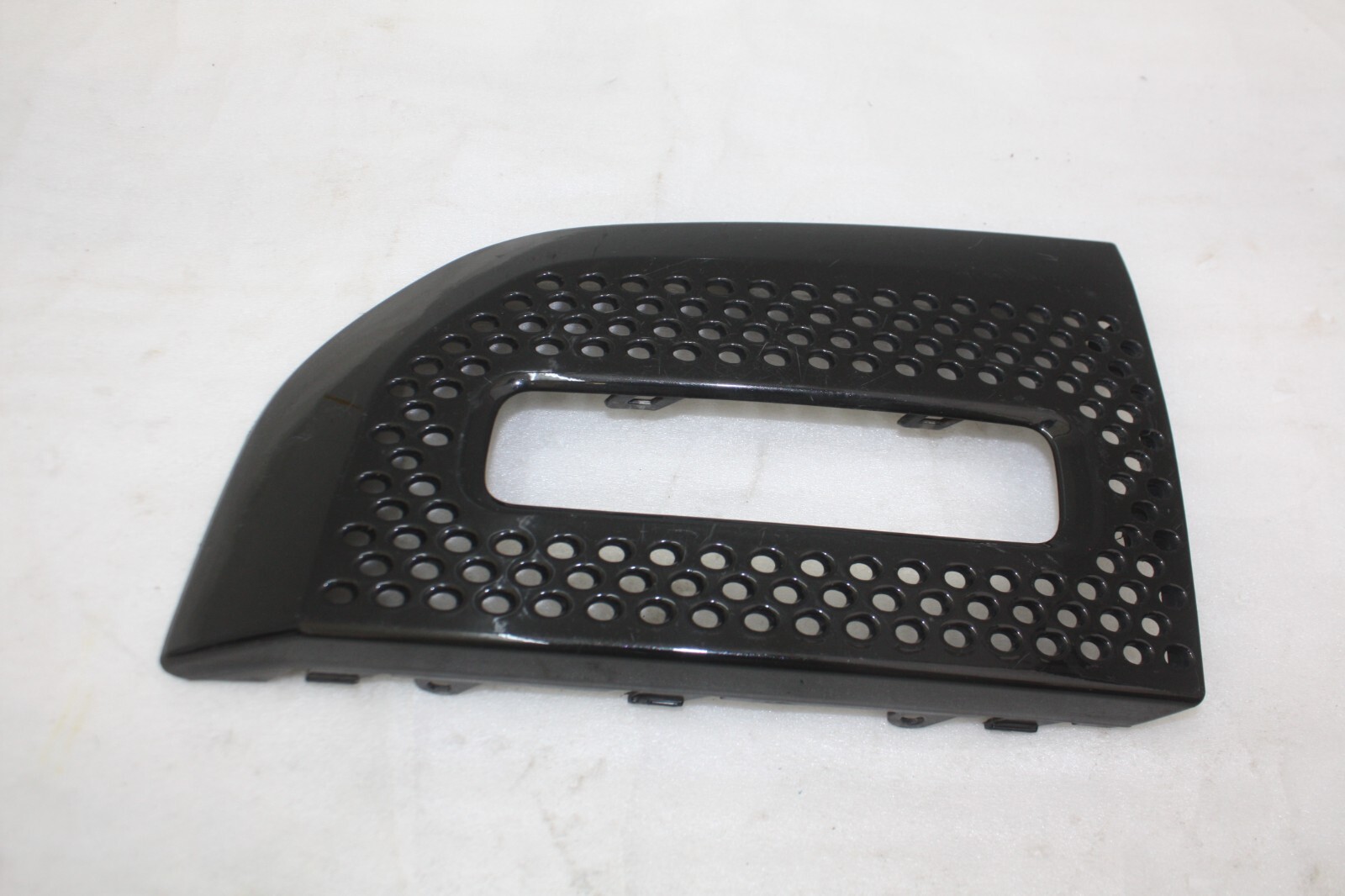 Land Rover Defender L663 Front Bumper Left Fog Light Grill 20 ON L8B2-15B217-A