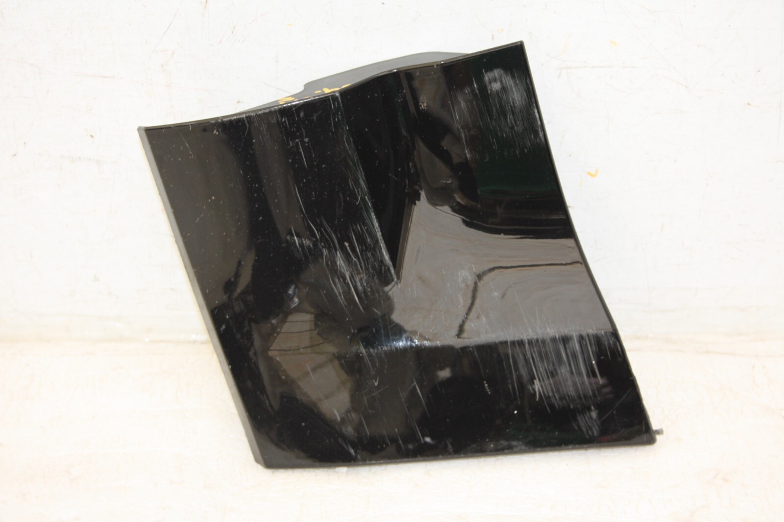 Land Rover Defender L663 Front Right Wing Cover Trim L8B2-16D054-BD Genuine