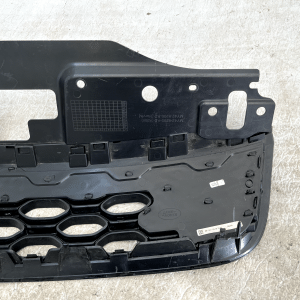 Land Rover Discovery 5 Front Bumper Upper Grille 2017 ON MY42-8200-AD Genuine - Image 11