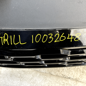 Land Rover Discovery 5 Front Bumper Upper Grille 2017 ON MY42-8200-AD Genuine - Image 15