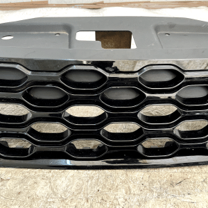 Land Rover Discovery 5 Front Bumper Upper Grille 2017 ON MY42-8200-AD Genuine - Image 3