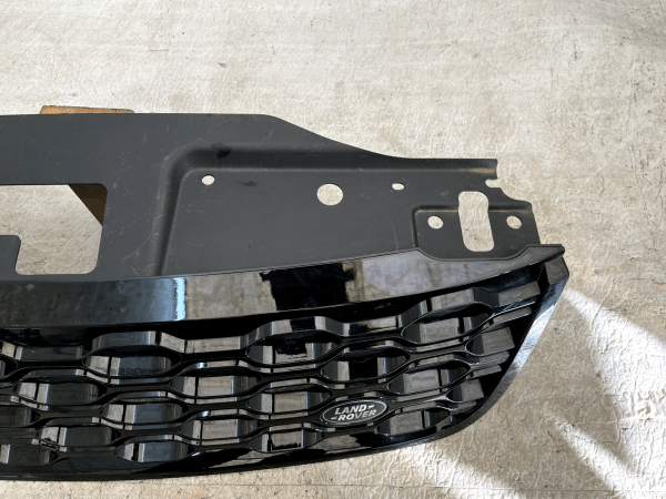 Land Rover Discovery 5 Front Bumper Upper Grille 2017 ON MY42 8200 AD Genuine 178238661411 7