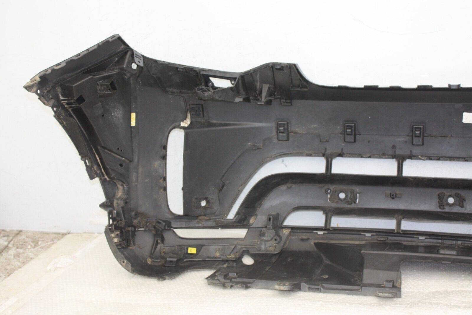 Land-Rover-Discovery-Dynamic-Front-Bumper-2017-ON-HY32-17F003-AAW-Genuine-176351826921-19