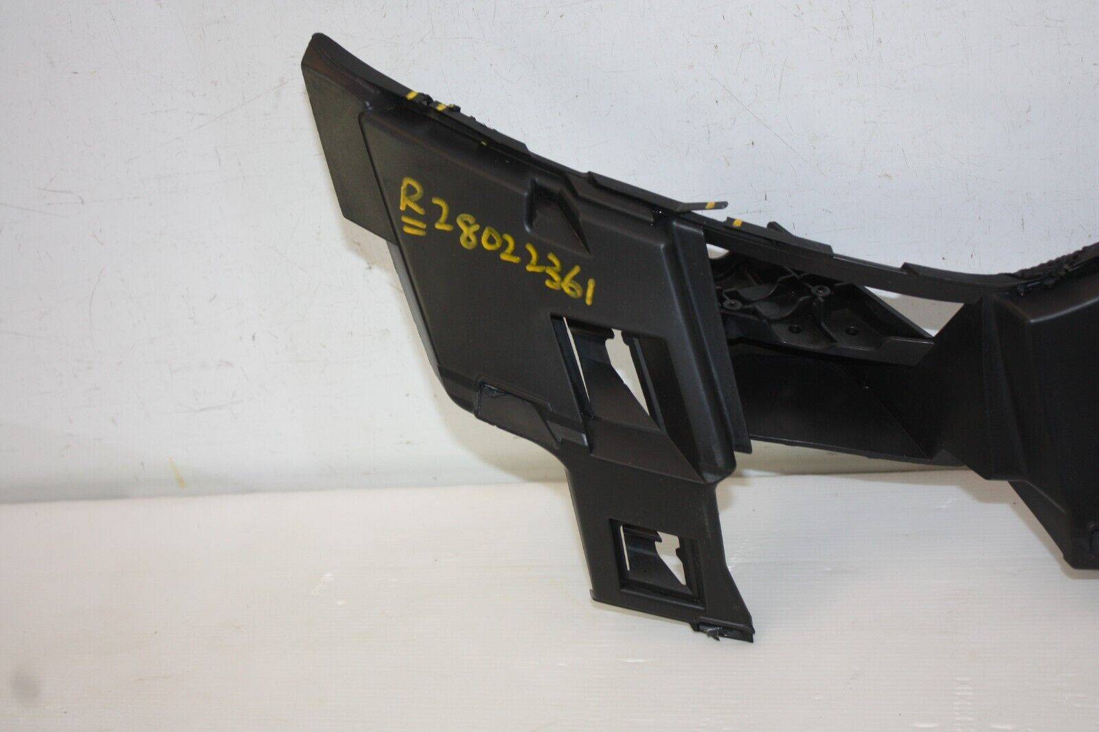 Land-Rover-Discovery-L462-Front-Bumper-Right-Bracket-HY32-17C862-AA-Genuine-175632930531-3
