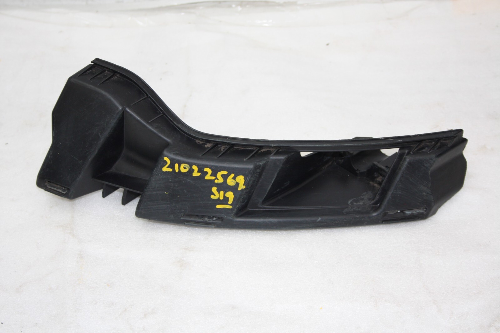 Land Rover Discovery Sport Front Bumper Left Bracket 2015-2019 FK72-17E763-BA