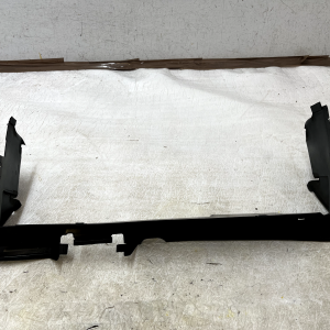 Land Rover Discovery Sport L550 Front Upper Air Duct Cover 15 TO 19 GK72-8327-AB - Image 11