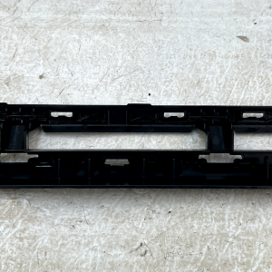Land Rover Range Rover Front Bumper Center Radiator Grille 22 ON M8E2-17196-A - Image 11