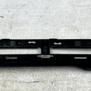 Land Rover Range Rover Front Bumper Center Radiator Grille 22 ON M8E2-17196-A - Image 12