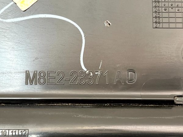Land Rover Range Rover L460 Rear Left Wheel Arch mold 22 ON M8E228371AD LR182596 178504971141 15