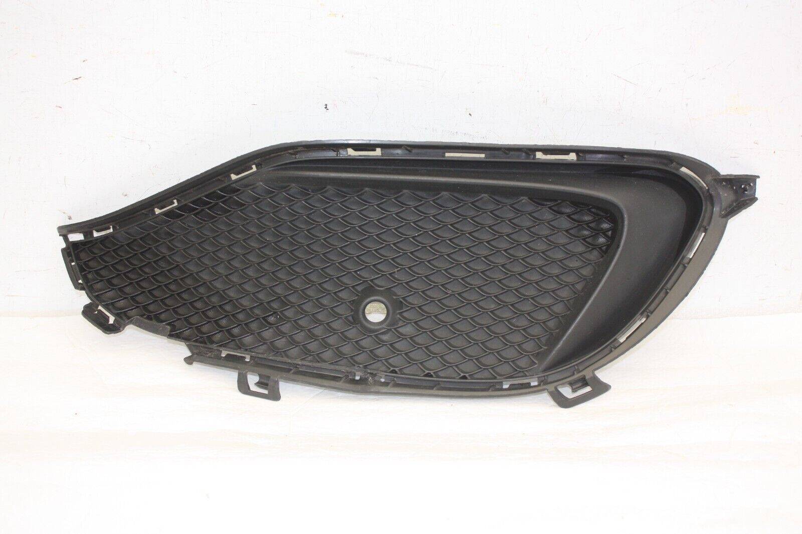 Mercedes A Class W176 AMG Front Bumper Right Grill 2015 to 2018 A1768852800 176268308151