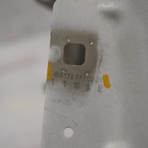 Mercedes A Class W176 Front Right Side Wing A1768810201 Genuine *DAMAGED* - Image 8