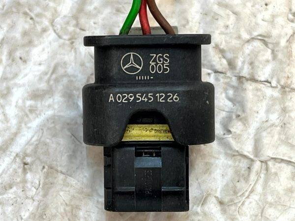 Mercedes A Class W177 PDC Parking Sensor Loom Plug Connector A0295451226 Genuine 7 Mercedes A Class W177 PDC Parking Sensor Loom Plug Connector A0295451226 Genuine 178447540511 8