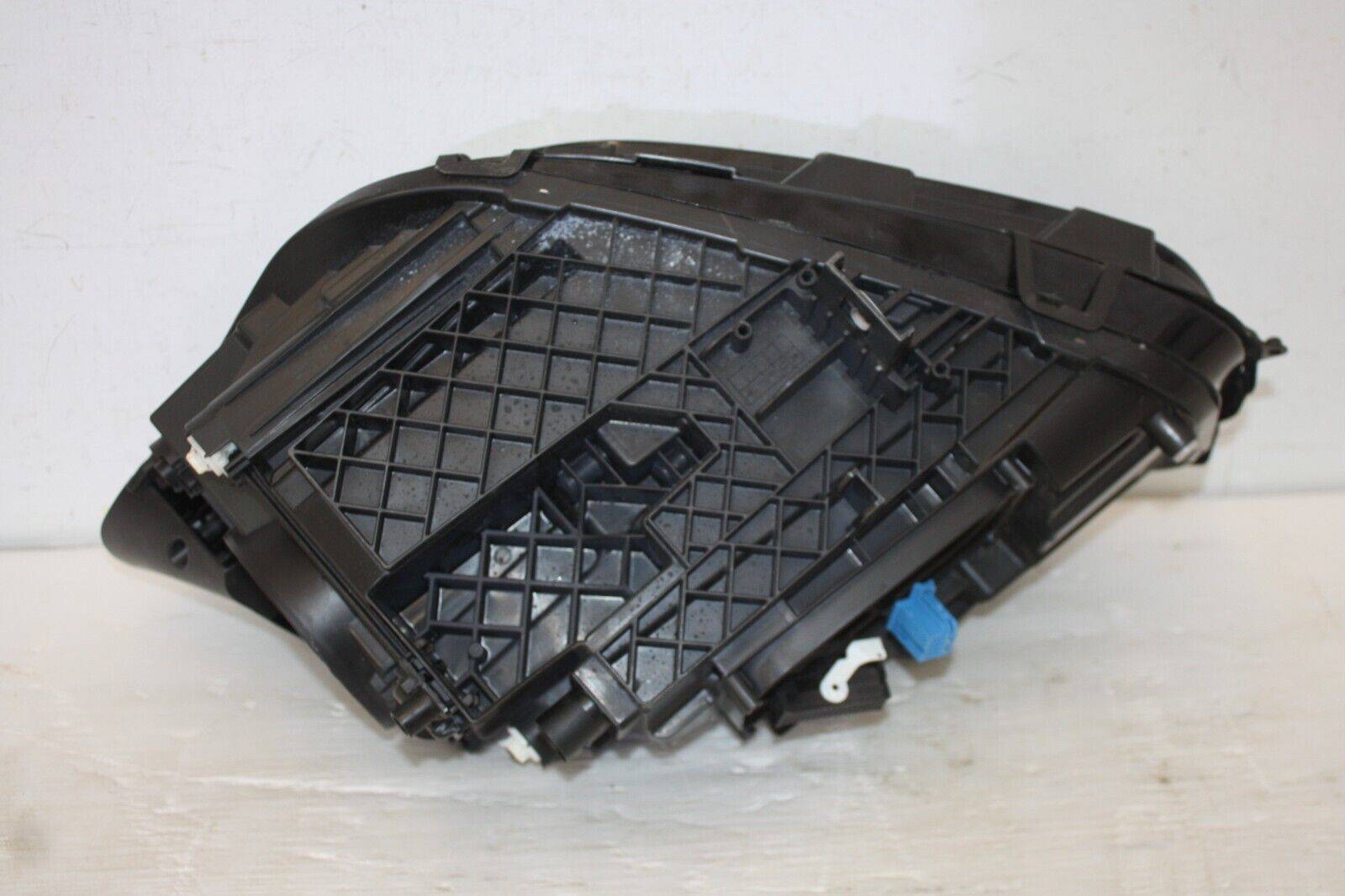 Mercedes-B-Class-W247-AMG-LED-Right-Side-Headlight-A2479062203-LENS-CRACKED-175648326921-12