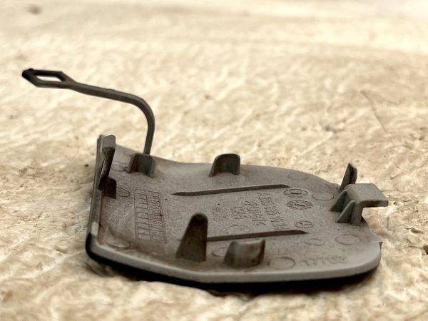 Mercedes C Class C205 AMG Rear Bumper Tow Cap Cover 15 TO 18 A2058851624 Genuine 9 Mercedes C Class C205 AMG Rear Bumper Tow Cap Cover 15 TO 18 A2058851624 Genuine 178225067761 10